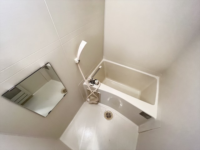 バス・シャワールーム　バスルーム