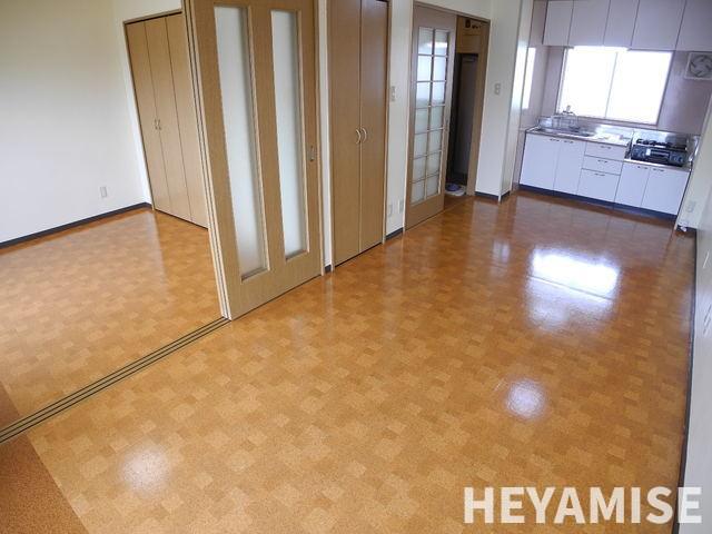 居室・リビング　※同間取りの別の階のお部屋の画像です※現況を優先します