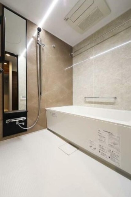 バス・シャワールーム　別部屋同仕様タイプ