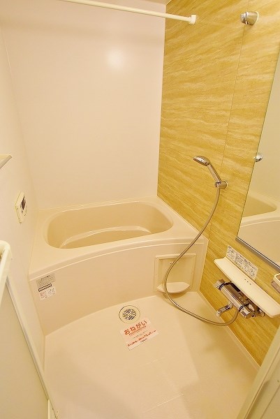 バス・シャワールーム　★追焚機能＆浴室乾燥機付き浴室★