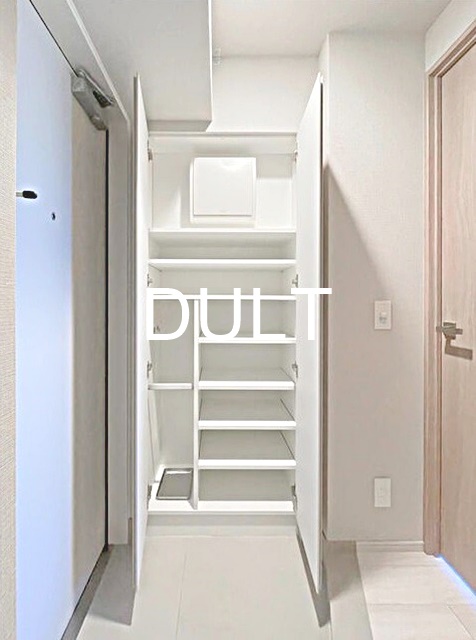 玄関　玄関です。