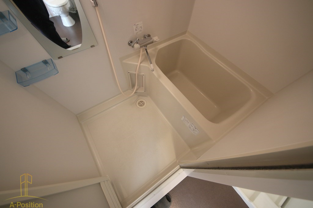 バス・シャワールーム　セレニテ本町ROJI02