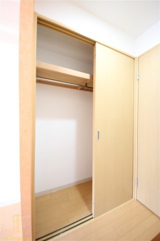 収納　SERENiTE（セレニテ）天六西