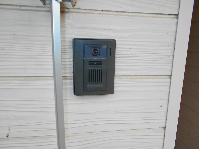 セキュリティ　モニター付きインターホン