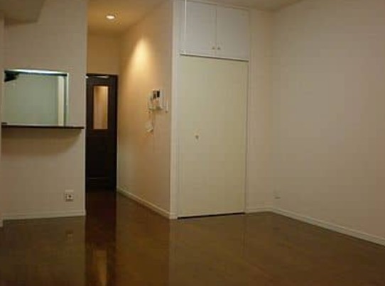 居室・リビング　ユニーブル田町（別部屋参考画像）