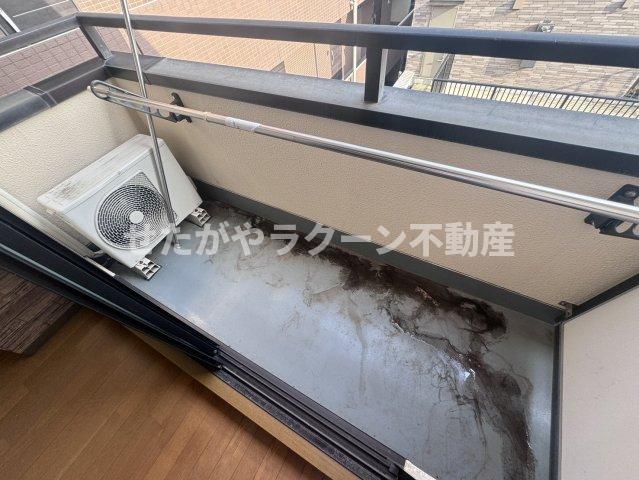 バルコニー　別部屋の写真です