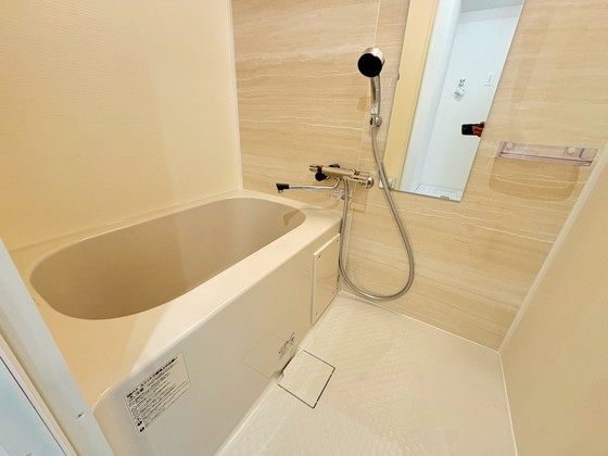 バス・シャワールーム　※別部屋の写真です。