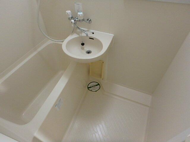 バス・シャワールーム　?