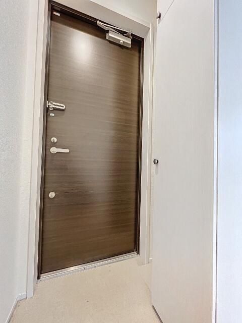 玄関　収納もある玄関です