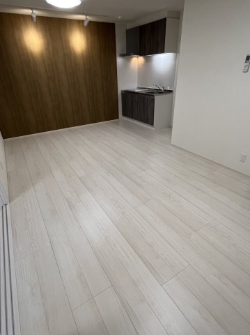 居室・リビング　こちらの居間で趣味の時間をお楽しみください