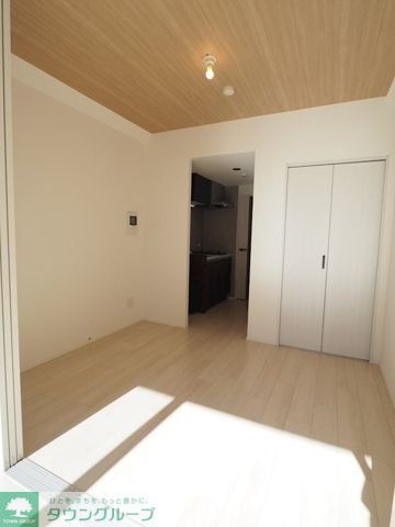 居室・リビング　玄関