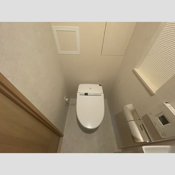 プレミアム菱屋西のトイレ写真