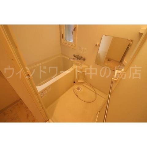 バス・シャワールーム　詳細は、ウィンドワード中の島までご相談下さい。