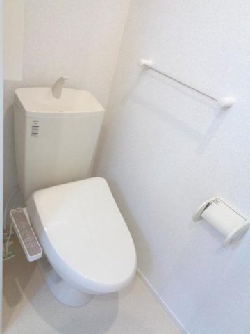 トイレ　ゆったりとした空間のトイレです