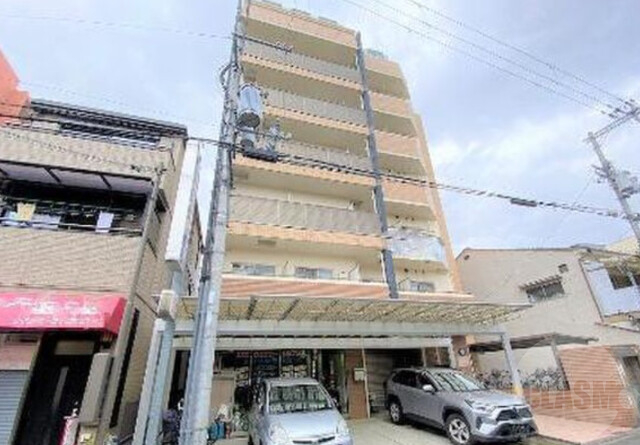 建物外観　エレベーター、オートロック付