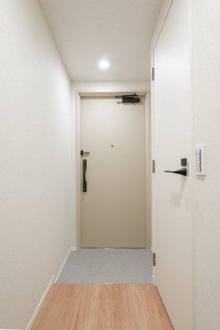 玄関　収納もある玄関です