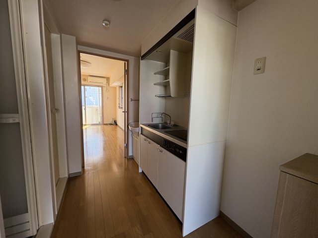 居室・リビング　※同間取別室のものになります。