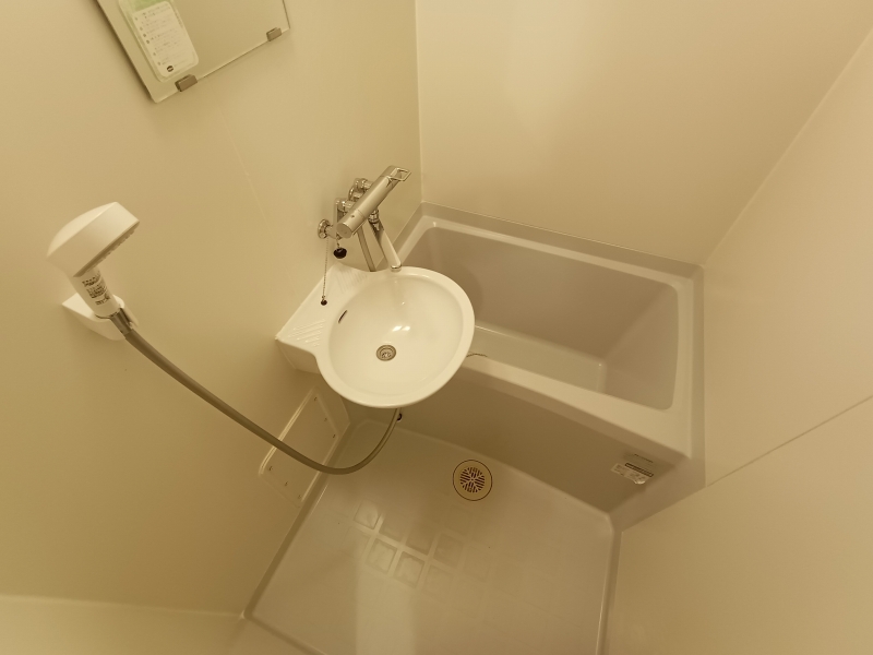 バス・シャワールーム　浴室スペースです。