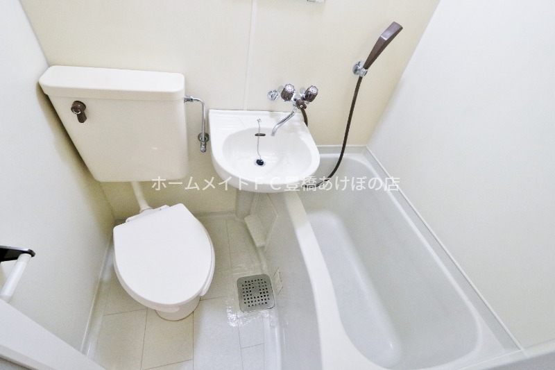 バス・シャワールーム　同型別部屋写真