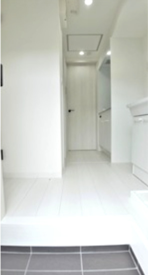 玄関　初期安☆敷金礼金ゼロ☆フリーレント付き☆ネット無料☆ホワイト