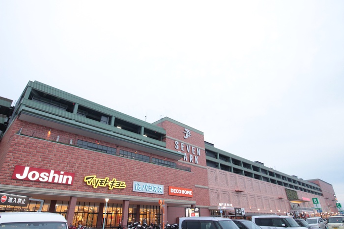 ショッピングセンター　セブンパーク 天美店（ショッピングセンター）まで1700m