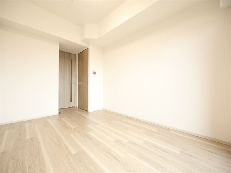 居室・リビング　洋室6.7帖　クローゼット付（収納充実してます）　同仕様写真