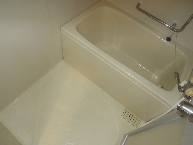 バス・シャワールーム　追焚機能付きのお風呂