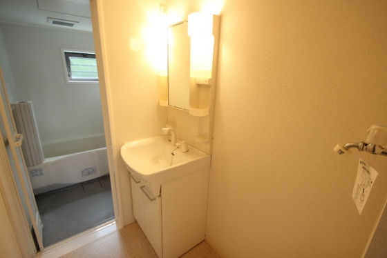 洗面設備　※別部屋の写真です