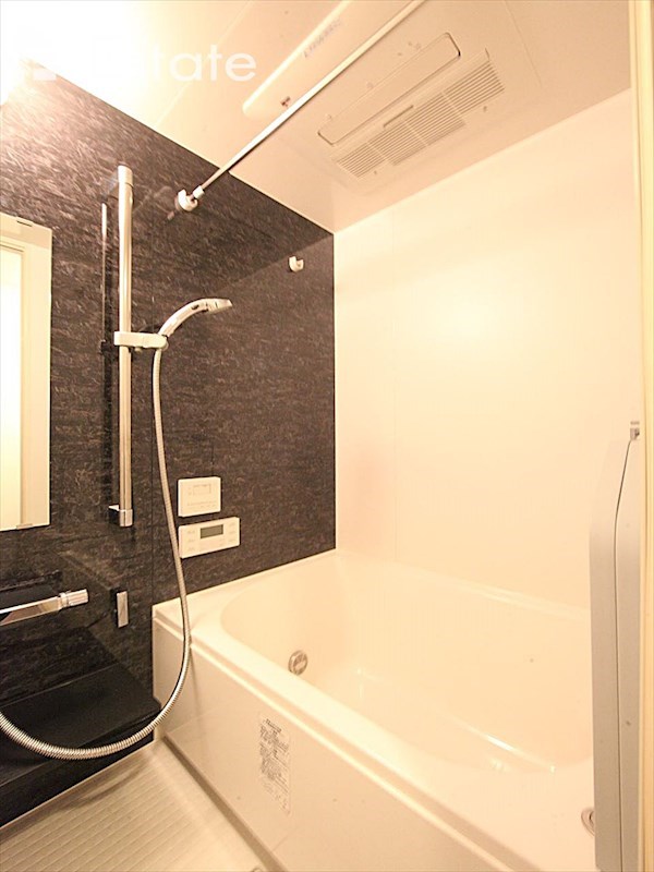 バス・シャワールーム　バスルーム