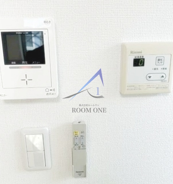 セキュリティ　モニター付きインターホンです。