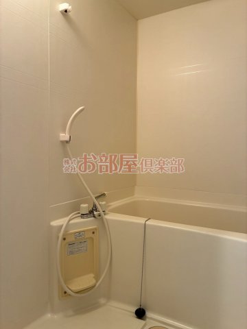 バス・シャワールーム　落ち着いた空間のお風呂です