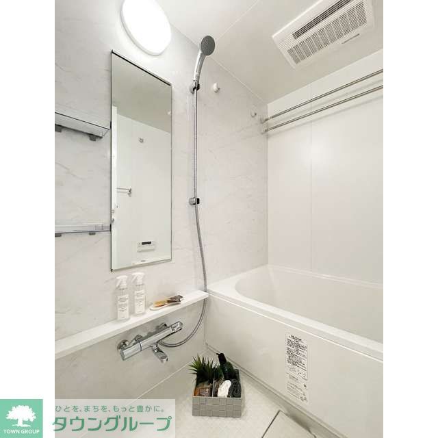 バス・シャワールーム　【家具/調度品に関しては配置例を示したものであり、実際の賃…