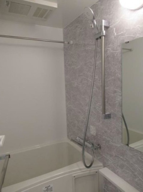 バス・シャワールーム　バスルーム