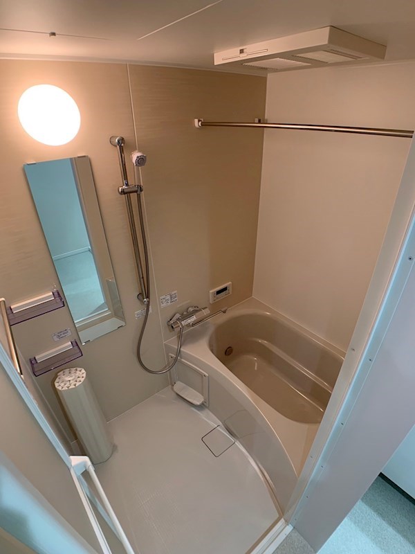 バス・シャワールーム