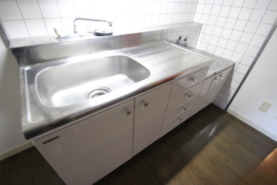 キッチン　※写真は同建物別号室タイプです。