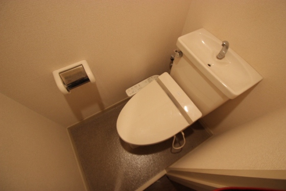 トイレ　※写真は同建物別号室タイプです。