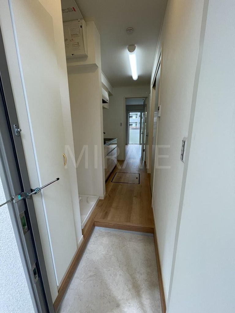 玄関　同シリーズの参考写真です。