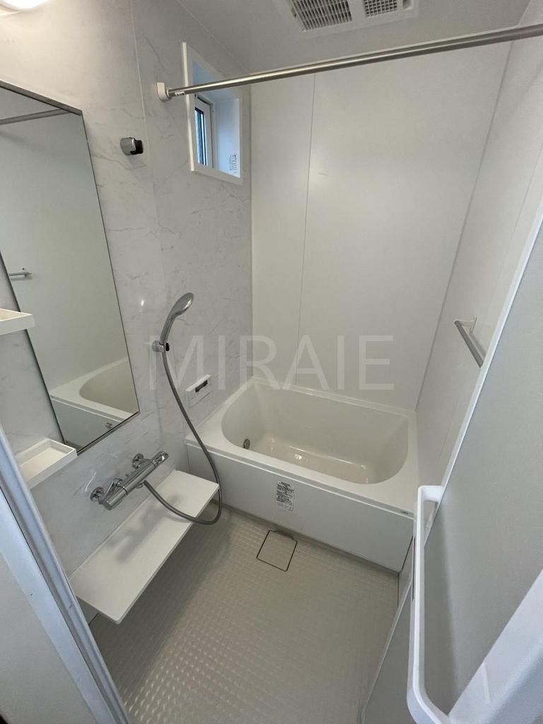 バス・シャワールーム　同シリーズの参考写真です。