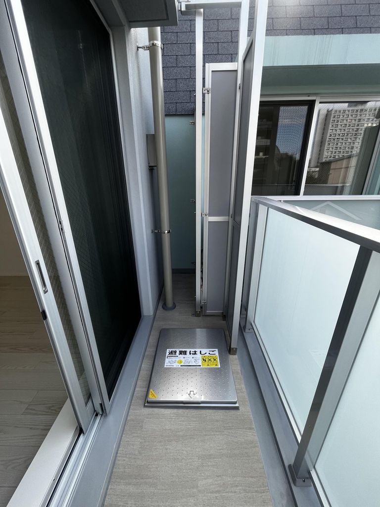 バルコニー　バルコニー