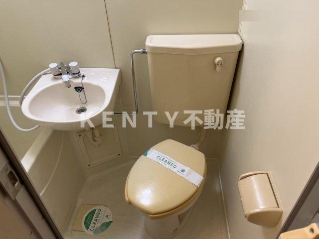 バス・シャワールーム　コンパクトで使いやすいお風呂です