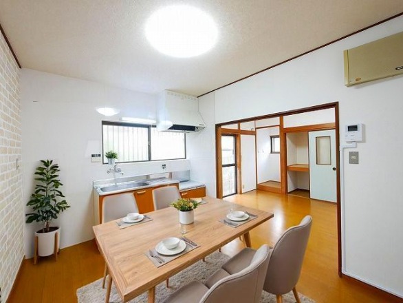 居室・リビング　CGで家具等を配置したもので家具等は含まれません