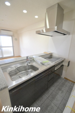 キッチン　写真は別のお部屋です。