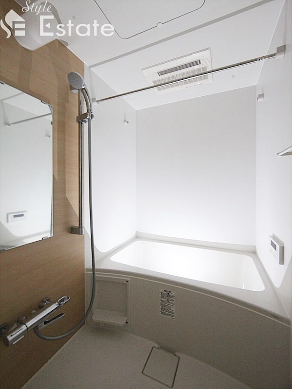 バス・シャワールーム　バスルーム