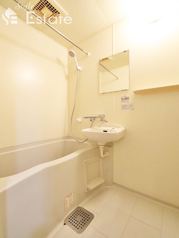 バス・シャワールーム　バスルーム