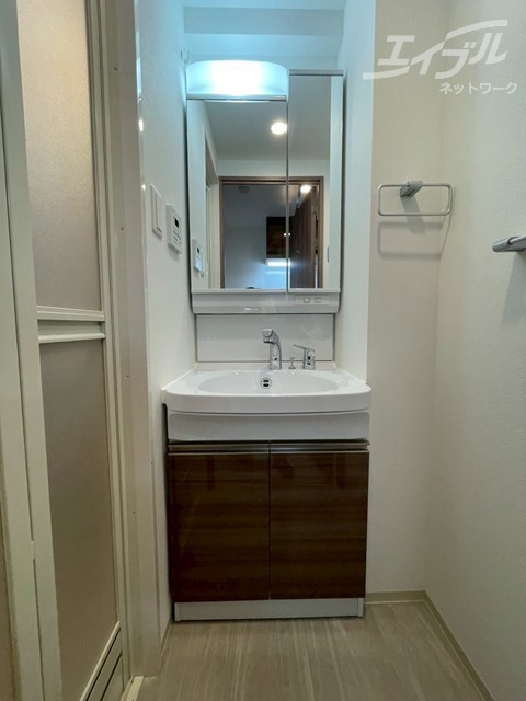 洗面設備　独立洗面台です！