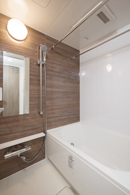 バス・シャワールーム　※写真は同タイプ住戸です。