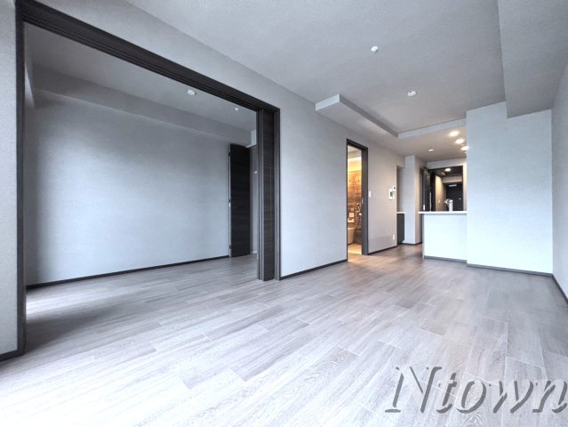 居室・リビング　こちらのリビングで趣味の時間をお楽しみください