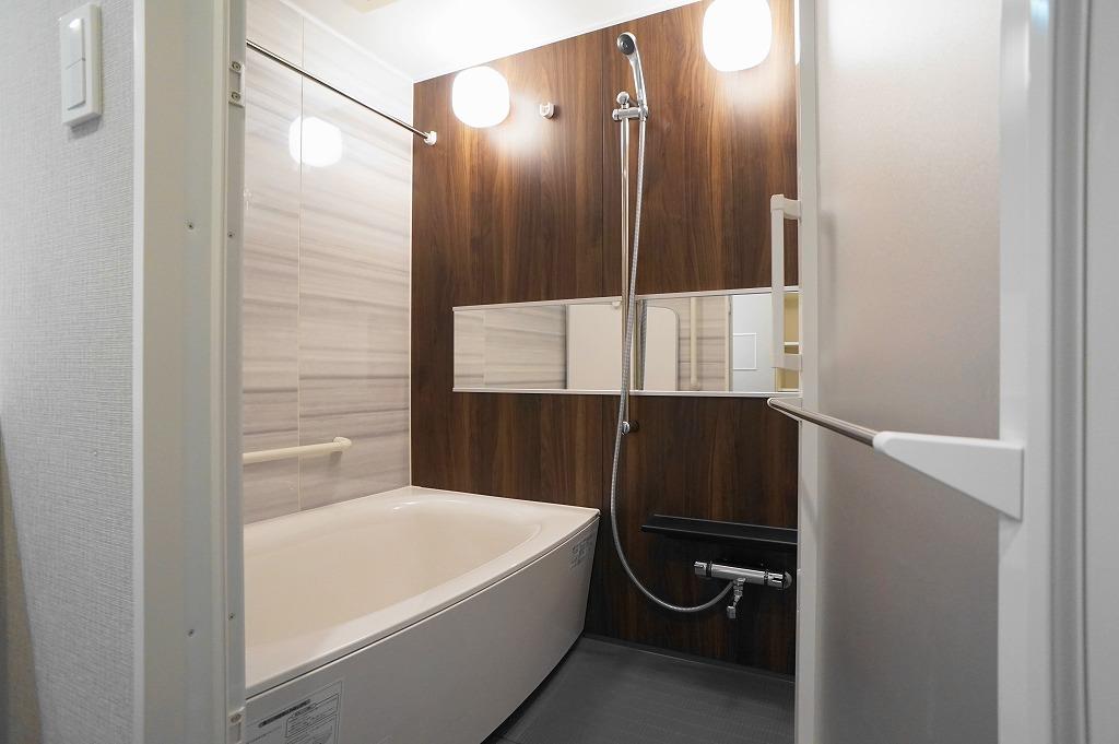 バス・シャワールーム