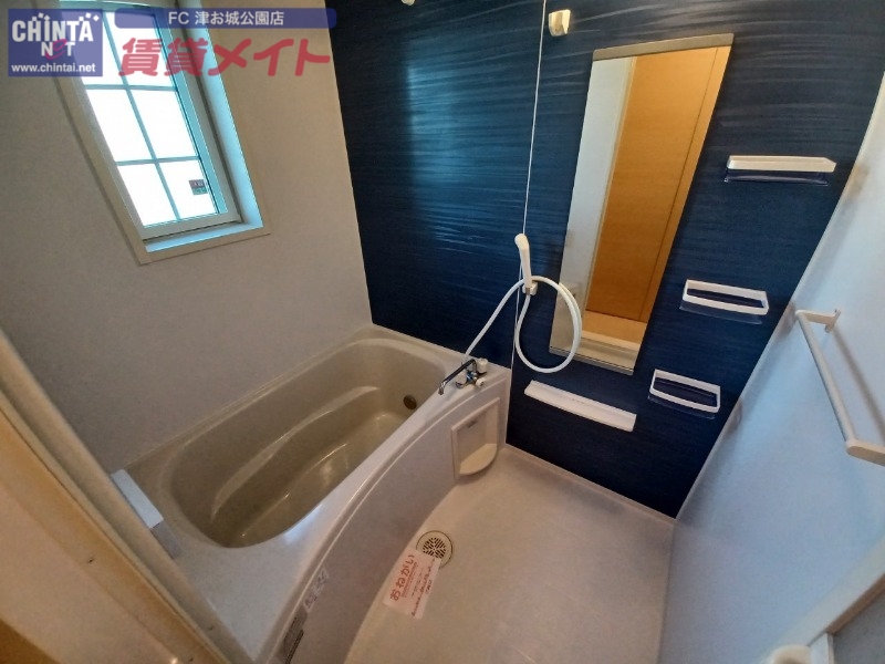 バス・シャワールーム　同型参考写真