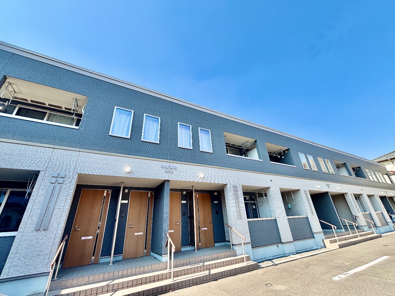 建物外観　外観・日当たり良好でおしゃれな外観です♪